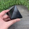 Shungite Pyramid Mid - Shungiet piramide (H4)