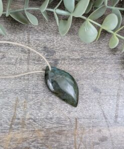 Labradorite Pendant from Madagascar 4-4.5 cm [O]